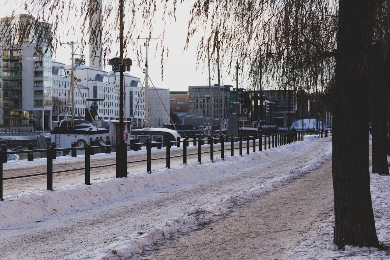 Affordable Studio In Trendy Sofo, Construction Work Stockholm Luaran gambar